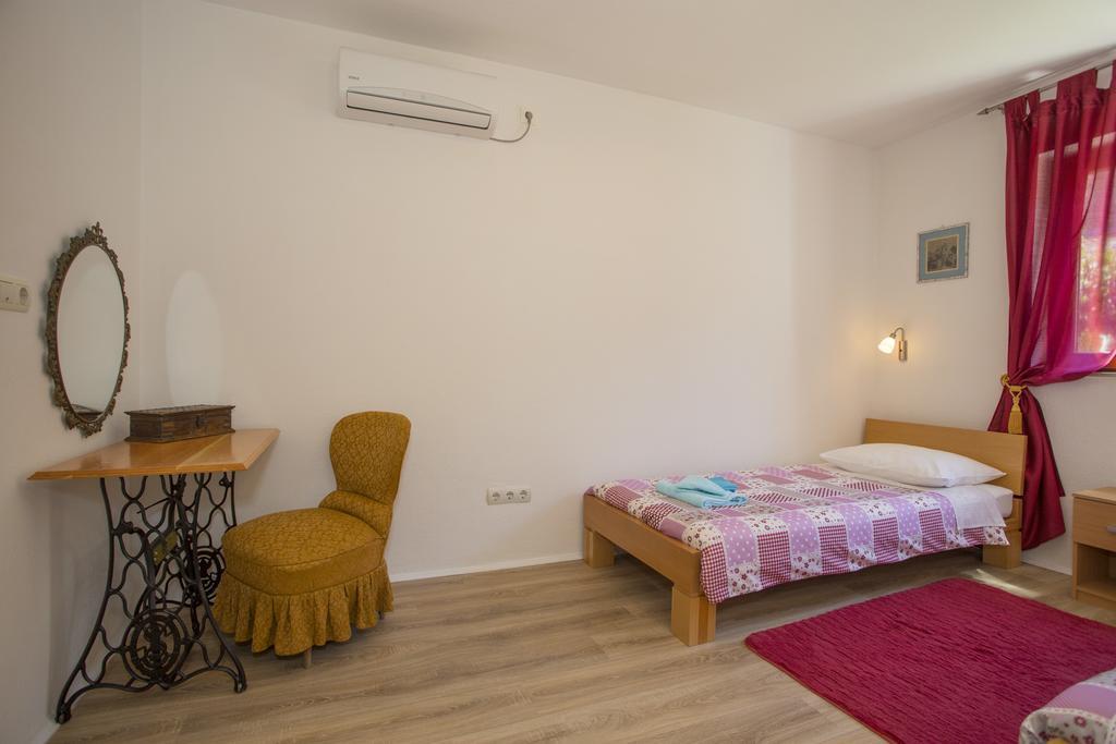 City Center Apartment Kadena Сплит Экстерьер фото